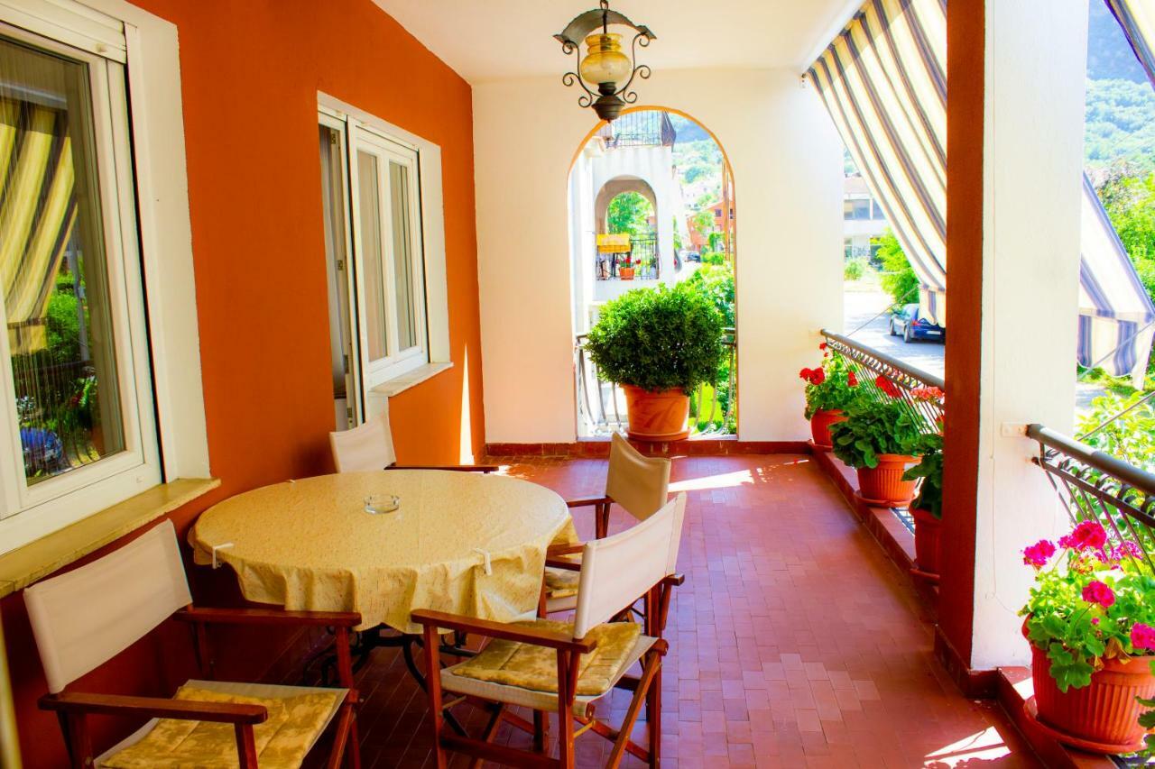 Apartments Rustic Котор Экстерьер фото
